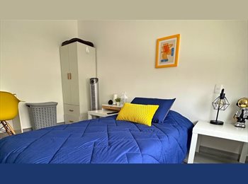 Roomgo MX - Habitación Executive Premium en Adara Lifestyle – ¡Amueblada y con servicios!, El Marqués - MX$5,600 por mes