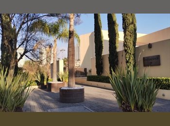 Roomgo MX - Cuarto amueblado con baño privado y todos los servicios - Sólo mujeres - Interlomas, Cuajimalpa de Morelos - MX$7,000 por mes