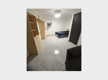 Roomgo MX - Recámara/cuarto amueblado independiente, Monterrey - MX$6,999 por mes