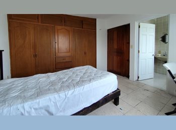 Roomgo MX - Renta de cuartos amueblados cerca del centro por el estadio Nemesio Diez, Toluca - MX$3,000 por mes