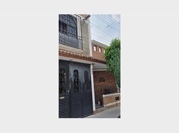 Roomgo MX - Rento cuartos individuales para hombres tranquilos y ambiente relajado incluye todos los servicios, Querétaro - MX$2,200 por mes