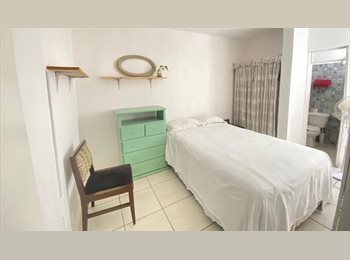 Roomgo MX - Private room with private bathroom + parking available in Tonalá area , Tonalá - MX$3,860 por mes