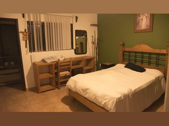 Roomgo MX -  Habitación amplia en renta – $5,000 mensuales, Querétaro - MX$5,000 por mes