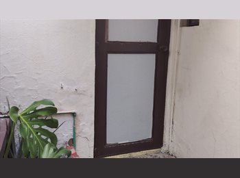 Roomgo MX - Cuarto independiente en zona tranquila y segura amueblado, Coyoacán - MX$5,000 por mes