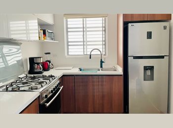 Roomgo MX - Habitación para profesionista en privada con alberca y seguridad 24/7 | Apodaca, San Nicolás de los Garza - MX$7,300 por mes