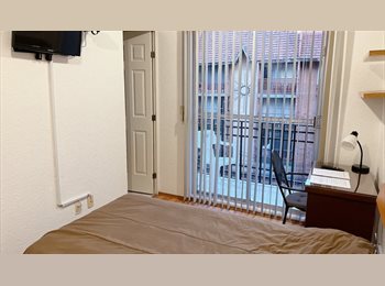 Roomgo MX - Habitación amueblada con balcón y baño privado en Narvarte, cerca de Plaza Delta y Metro Etiopía, Cuauhtémoc - MX$9,400 por mes
