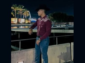 Roomgo MX - Azahel - 23 - San Luis Potosí
