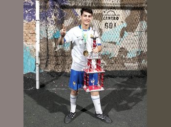 Roomgo MX - Eduardo - 24 - Guadalajara