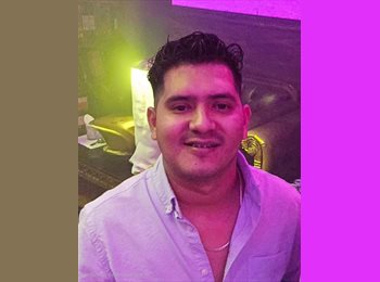Roomgo MX - Chris  - 30 - Tijuana