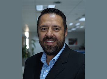 Roomgo MX - Adolfo - 46 - Guadalajara