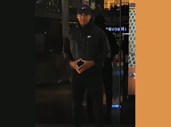 Roomgo MX - Oscar - 37 - Monterrey