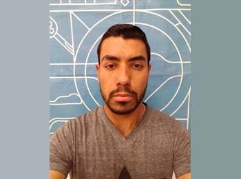 Roomgo MX - Efraín Colin  - 28 - Querétaro