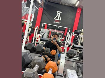 Roomgo MX - Carlos Aguilar - 25 - Querétaro
