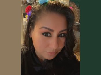 Roomgo MX - Reyna  - 39 - Tijuana