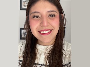 Roomgo MX - Fernanda Ixchelt - 23 - México - D.F.