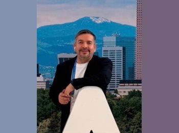 Roomgo MX - Lalo Mota  - 48 - Tijuana