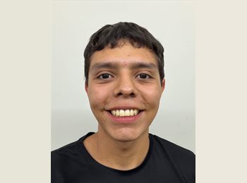 Roomgo MX - Emilio Fierro Esquivel  - 19 - Guadalajara