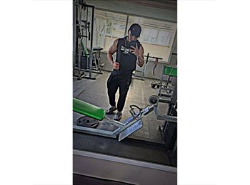Roomgo MX - Brandon - 25 - México - D.F.