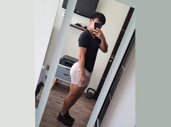Roomgo MX - Leonardo  - 30 - Querétaro