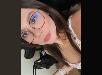 Roomgo MX - Valeria Diaz - 24 - Guadalajara