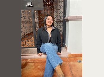 Roomgo MX - Camila - 23 - Querétaro
