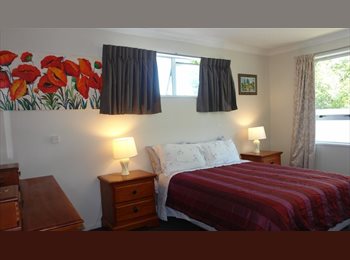 Roomgo NZ - Double Bedroom in Furnished 7 Bed House, Christchurch - $220 pw