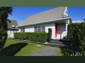 Roomgo NZ - Cosy home to live, Hamilton - $240 pw