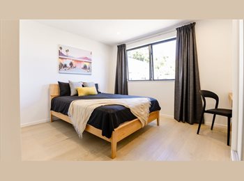 Roomgo NZ - Furnished Ensuite Room - Professional Coliving, Auckland - $360 pw