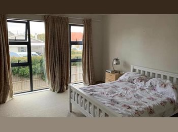 Roomgo NZ - Mt Albert -Sandringham, Auckland - $175 pw