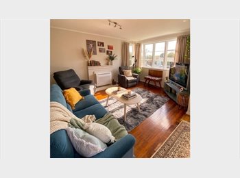 Roomgo NZ - Room available in a welcoming home - One Tree Hill , Auckland - $250 pw