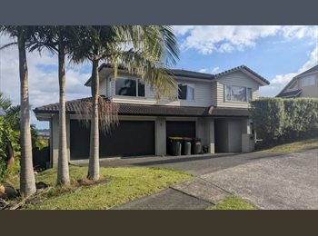 Roomgo NZ - Room for rent in spacious, friendly flat - Flat Bush/Mission Heights, Auckland - $231 pw