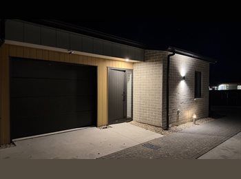Roomgo NZ - Ensuite room available, Hamilton - $275 pw