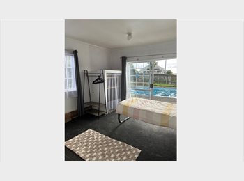 Roomgo NZ - Room for rent, Auckland - $230 pw