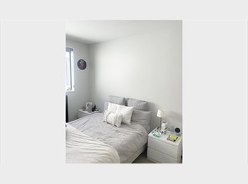 Roomgo NZ - Flatmate Wanted - Hobsonville, Auckland - $270 pw