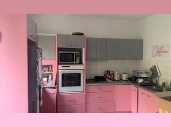 Roomgo NZ - Massive room + carpark in Parnell, Auckland - $350 pw