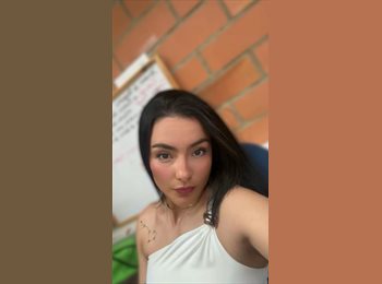 Roomgo NZ - Daniela - 28 - Auckland