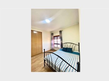 Roomgo PT - Quarto em lamaçaes com casa de banho privativa, Braga - 350 € Por mês