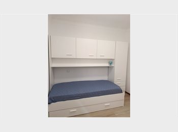 Roomgo PT - quartos em V. N. Gaia, Porto - 325 € Por mês