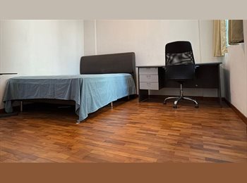 Roomgo SG - Cosy Private Condo master ensuite for rent, Jurong West - $2,000 pm