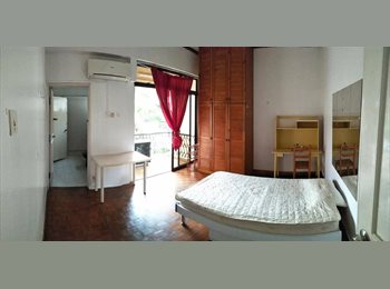 Roomgo SG - Looking for Roommate, Beauty World - $360 pm