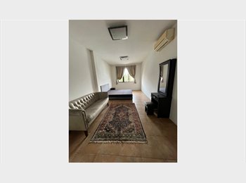 Roomgo SG - Sembawang Springs Estate, Jalan Malu-Malu, Landed property, Big Master Room with private bathroom, f, Sembawang - $1,500 pm