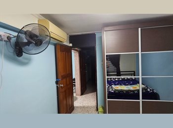 Roomgo SG - HDB Common room for rent at Ang Mo Kio, Yio Chu Kang - $850 pm