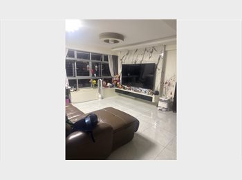 Roomgo SG - Common room in bukit batok west ave 8 for rent, Tengah - $950 pm