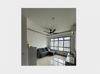 Roomgo SG - Cozy Room for Rent – Female Tenant Only , Sembawang - $850 pm