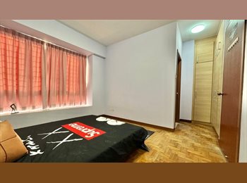 Roomgo SG - Master Bedroom at Woodlands for Rent!, Admiralty - $1,600 pm