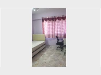 Roomgo SG - Common room for rent in Jurong east near Murugan temple, Chinese Garden - $850 pm