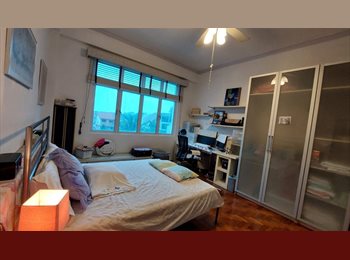 Roomgo SG - LARGE FURNISHED 175 SQ FT ROOM (BIGGER THAN MANY MASTER ROOMS) @SIGLAP NEAR AMENITIES, Bedok - $1,350 pm