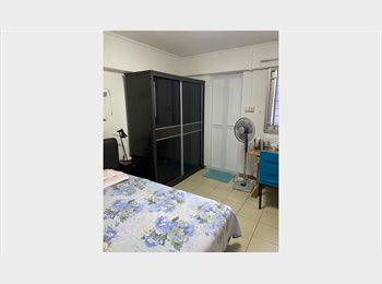 Roomgo SG - Yishun Big Master Bed Room Looking for Tenant, Yishun - $1,300 pm
