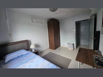 Roomgo SG - Common Room for Rent @ Yishun (Chong Pang), Blk 122 Yishun St 11, Yishun - $950 pm