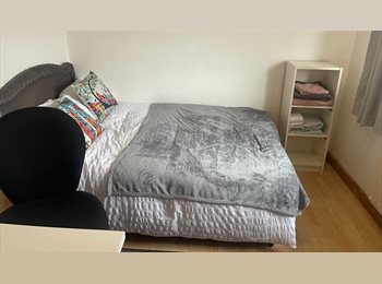 Roomgo UK - 29 Dorrington:Clean Rooms With Beautiful Garden, Fawdon  - £547 pcm